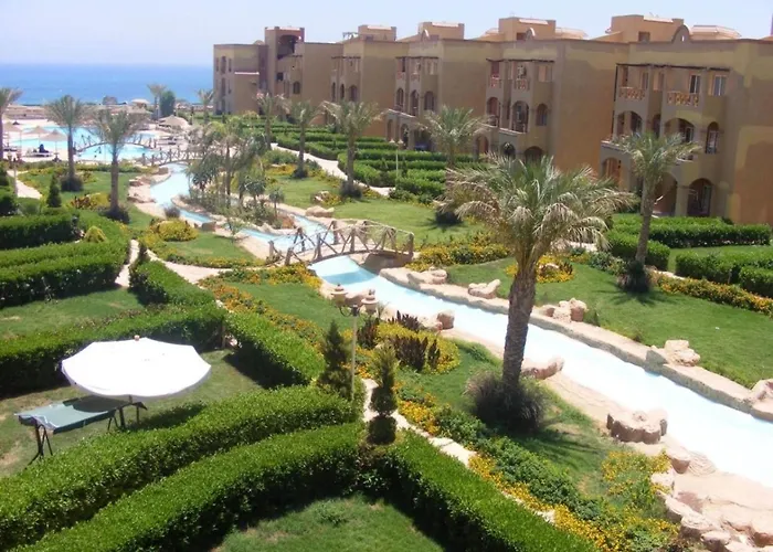 La Sirena Double Room With Mountain View, Families And Couples Only, Extra Of 200 Egyptian Pounds Per Adult Person Per Stay ,To Be Paid To The Resort